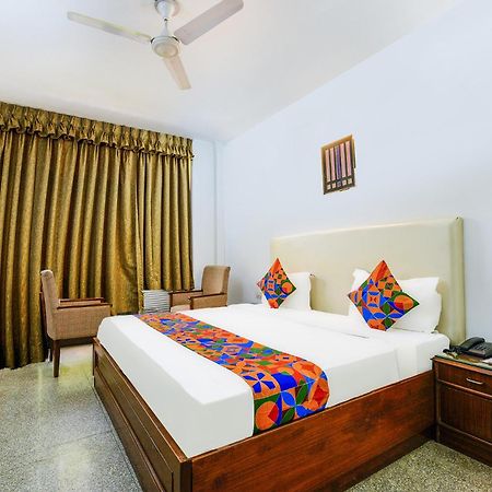 Hotel Exotica Leisure Valley, גורגאון מראה חיצוני תמונה