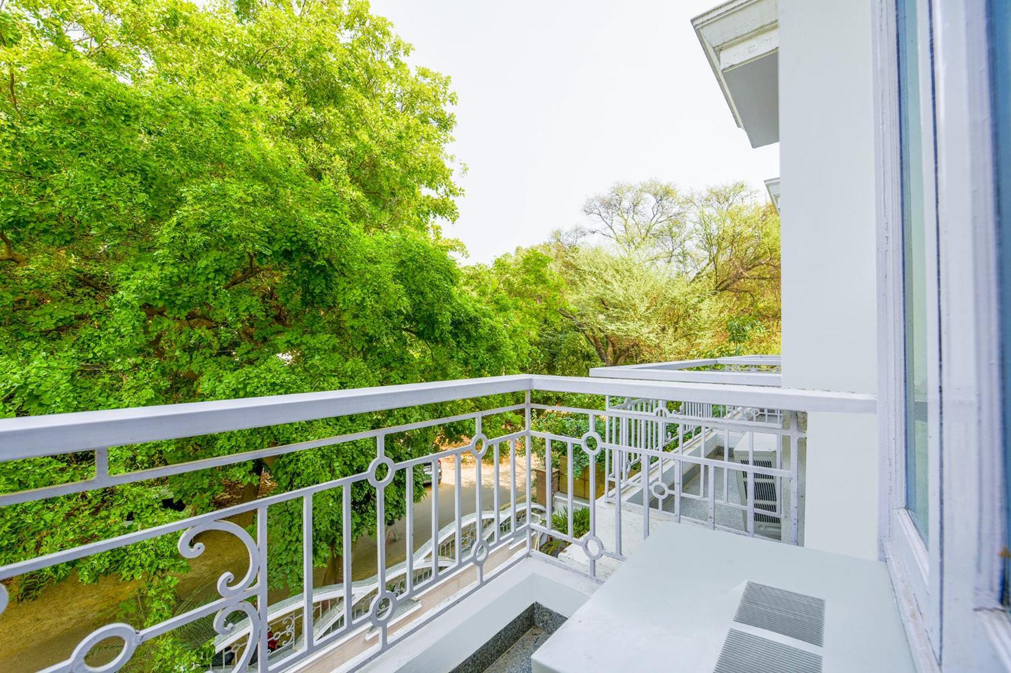 Hotel Exotica Leisure Valley, גורגאון מראה חיצוני תמונה